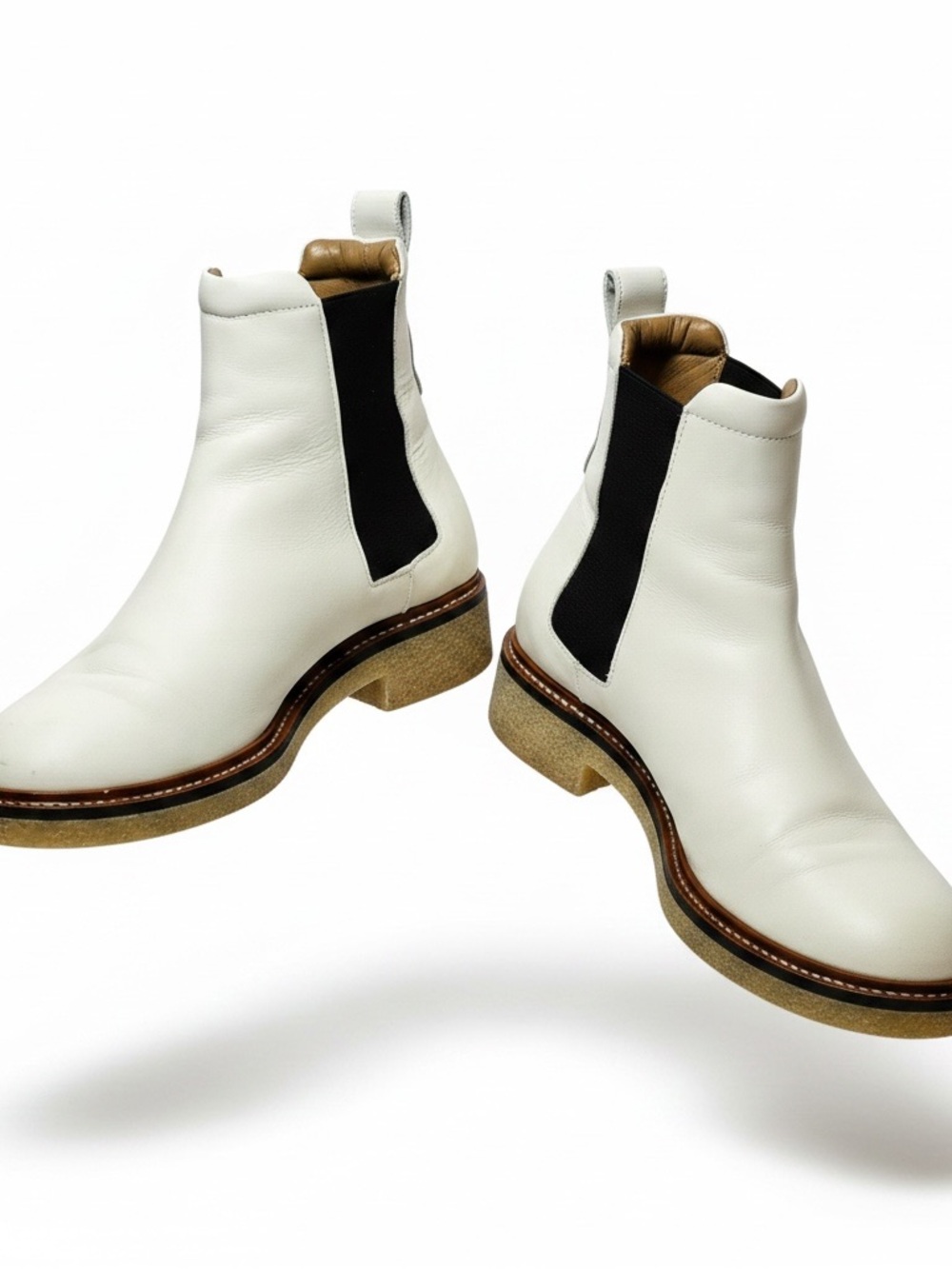 Everlane White Leather Chukka Boots with Black Elastic Made in Italy size 9